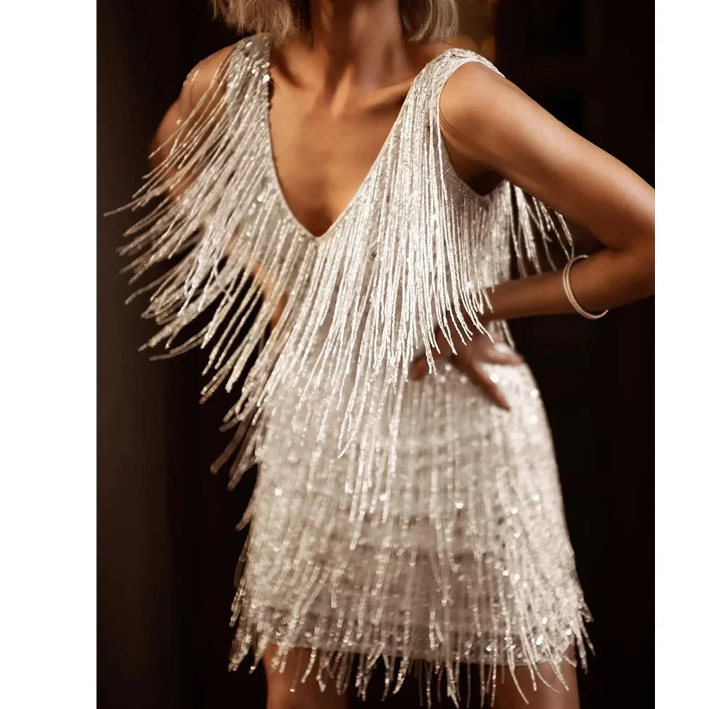 Abito da cocktail midi con gonna a trapezio e vita sagomata