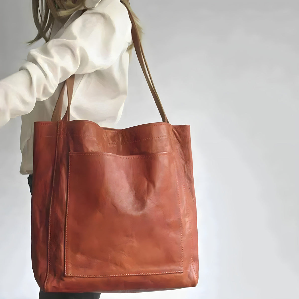 Borsa a mano con zip e ampio scomparto interno