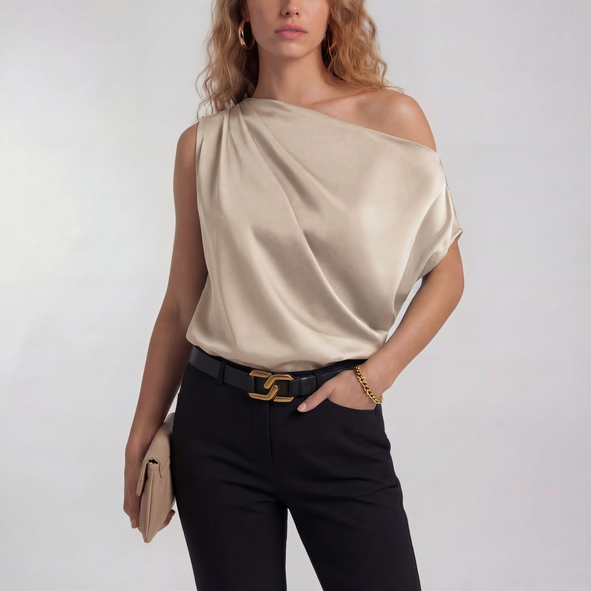 Blusa monospalla con drappeggio