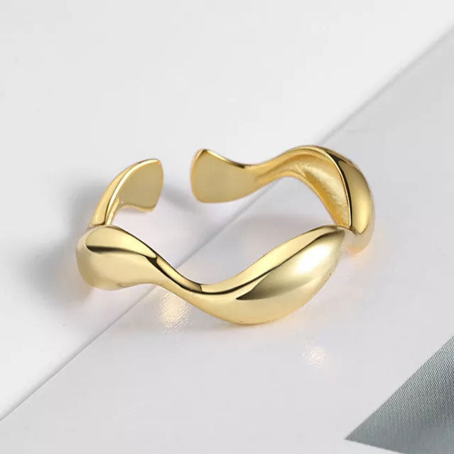 Anello regolabile con motivo a onda
