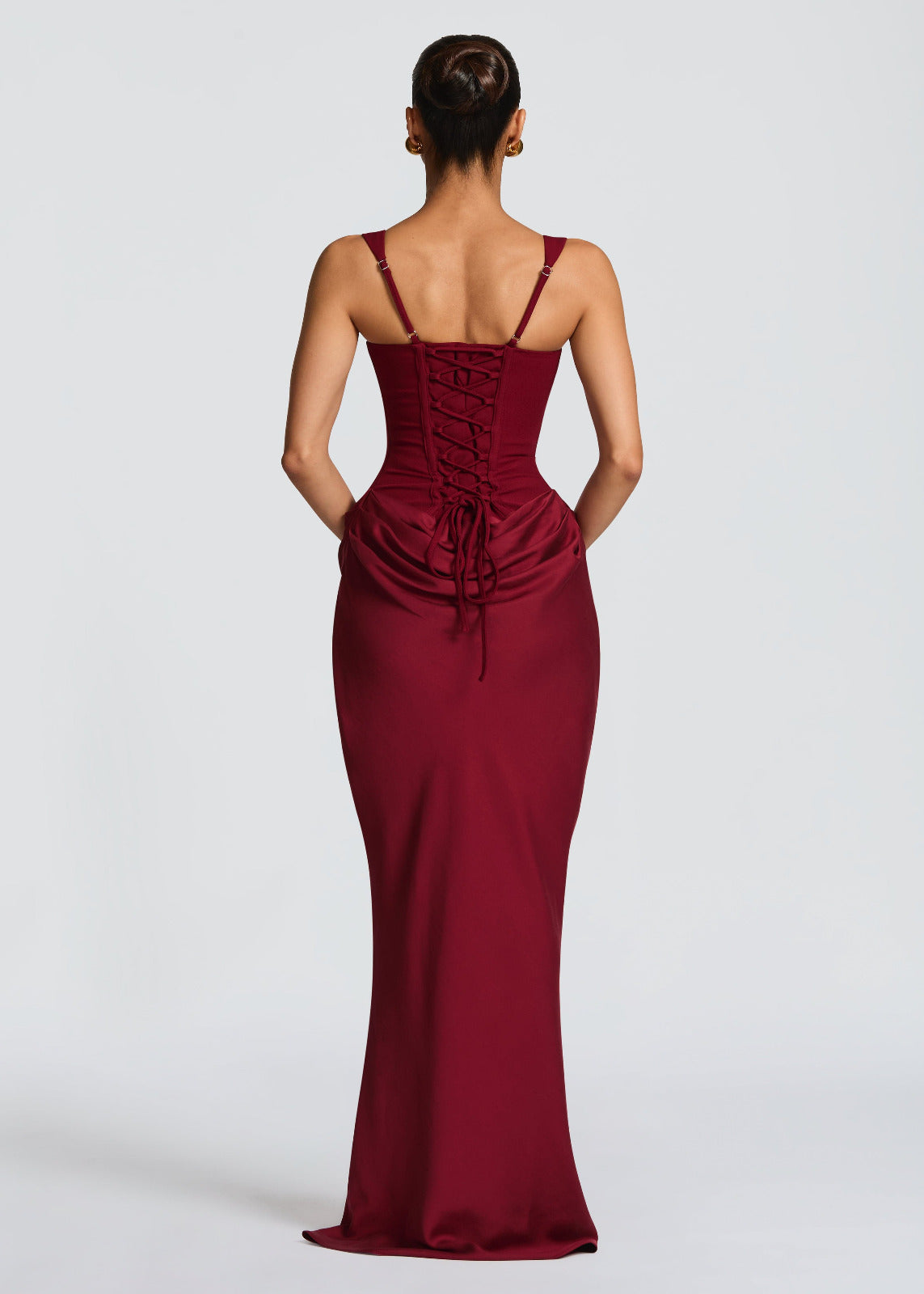 Abito lungo con scollo quadrato e corpetto a corsetto drappeggiato