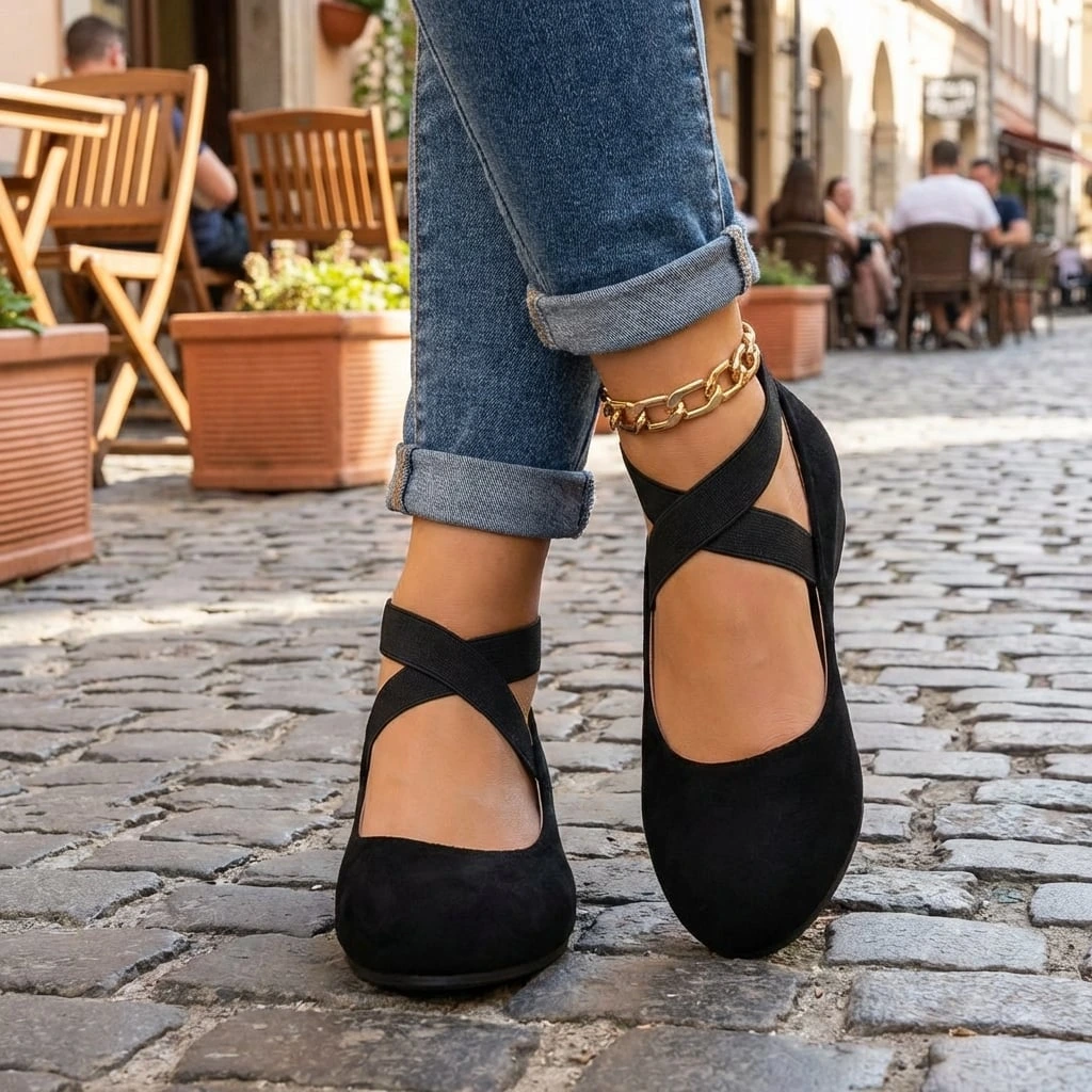 Scarpe con zeppa e fasce elastiche incrociate