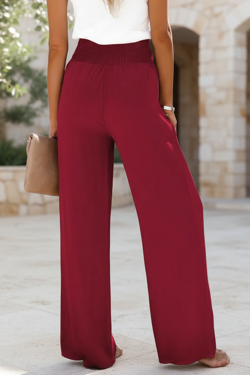 Pantaloni estivi leggeri dal taglio casual