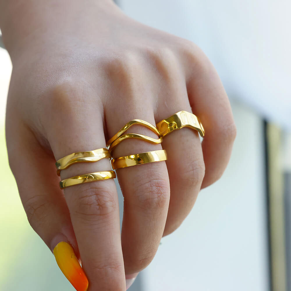 Anello regolabile con motivo a cuore