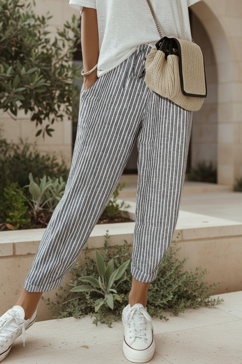 Pantaloni estivi leggeri dal taglio rilassato