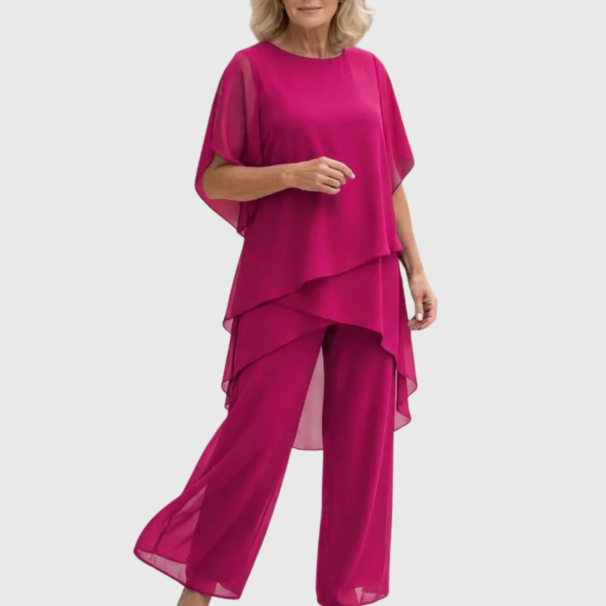 Completo con top drappeggiato e pantaloni palazzo