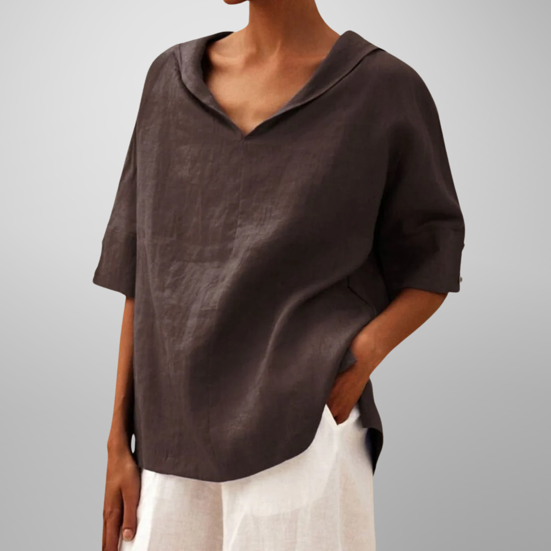 Blusa ampia dalla linea minimal