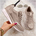 Sneakers casual con suola strutturata e ammortizzata