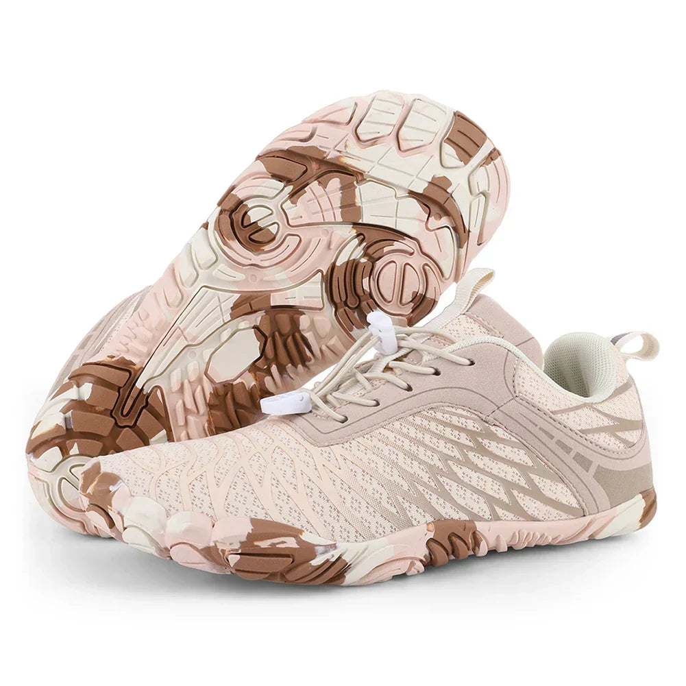 Sneakers sportive bicolore con lacci e suola flessibile