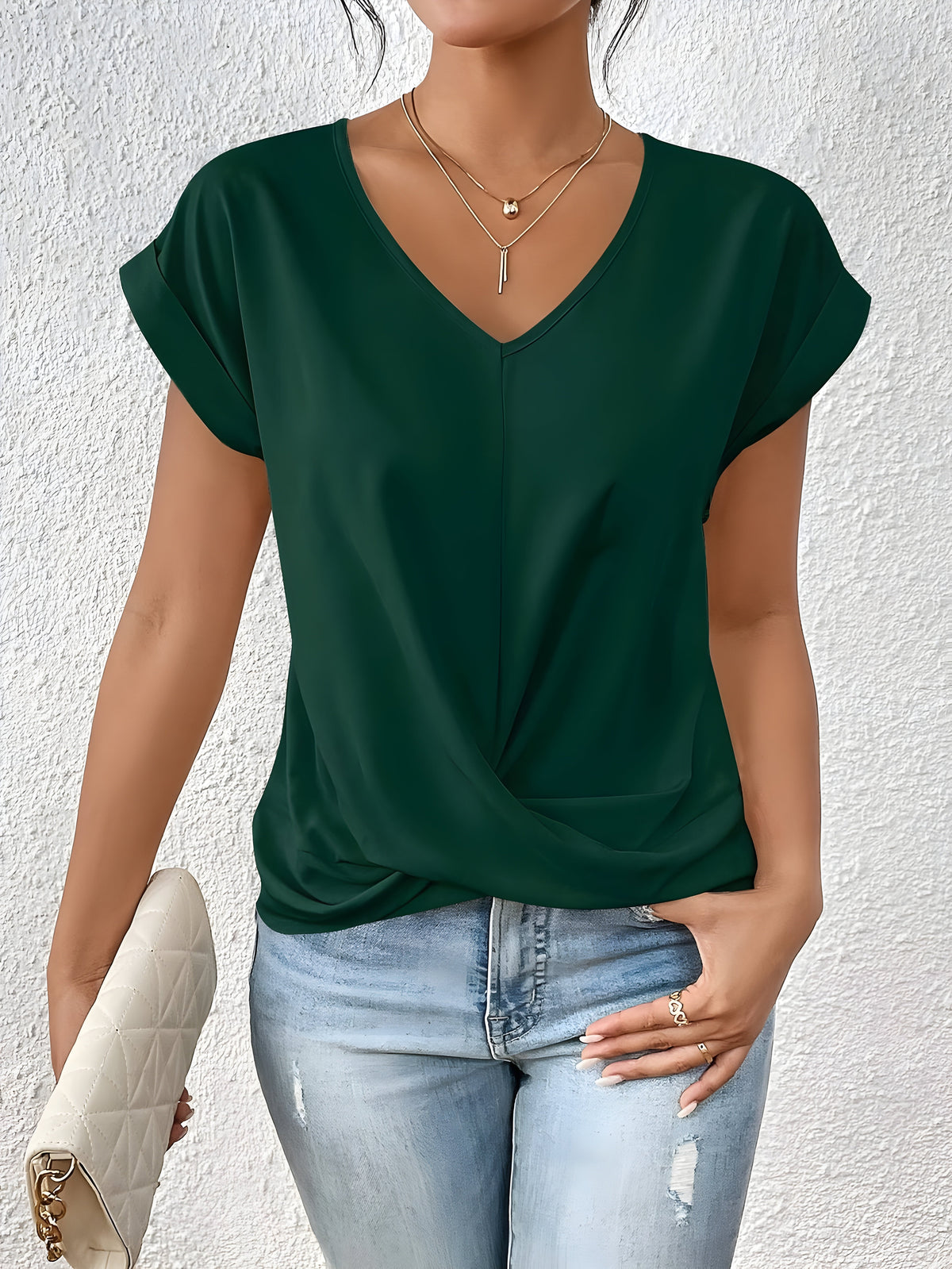 Top con dettaglio twist e scollo a V
