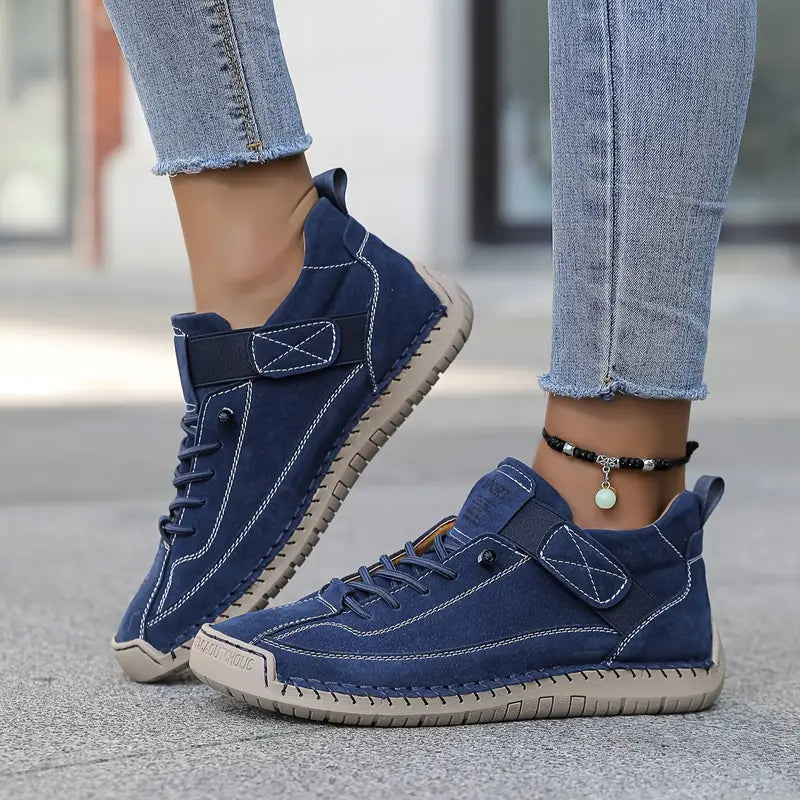 Sneakers con punta ampia e suola ammortizzata
