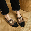 Scarpe con cinturino a T e fibbia dorata