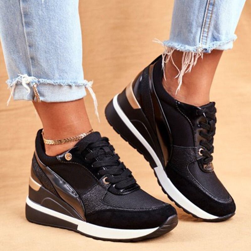 Sneakers in stile atletico con suola imbottita
