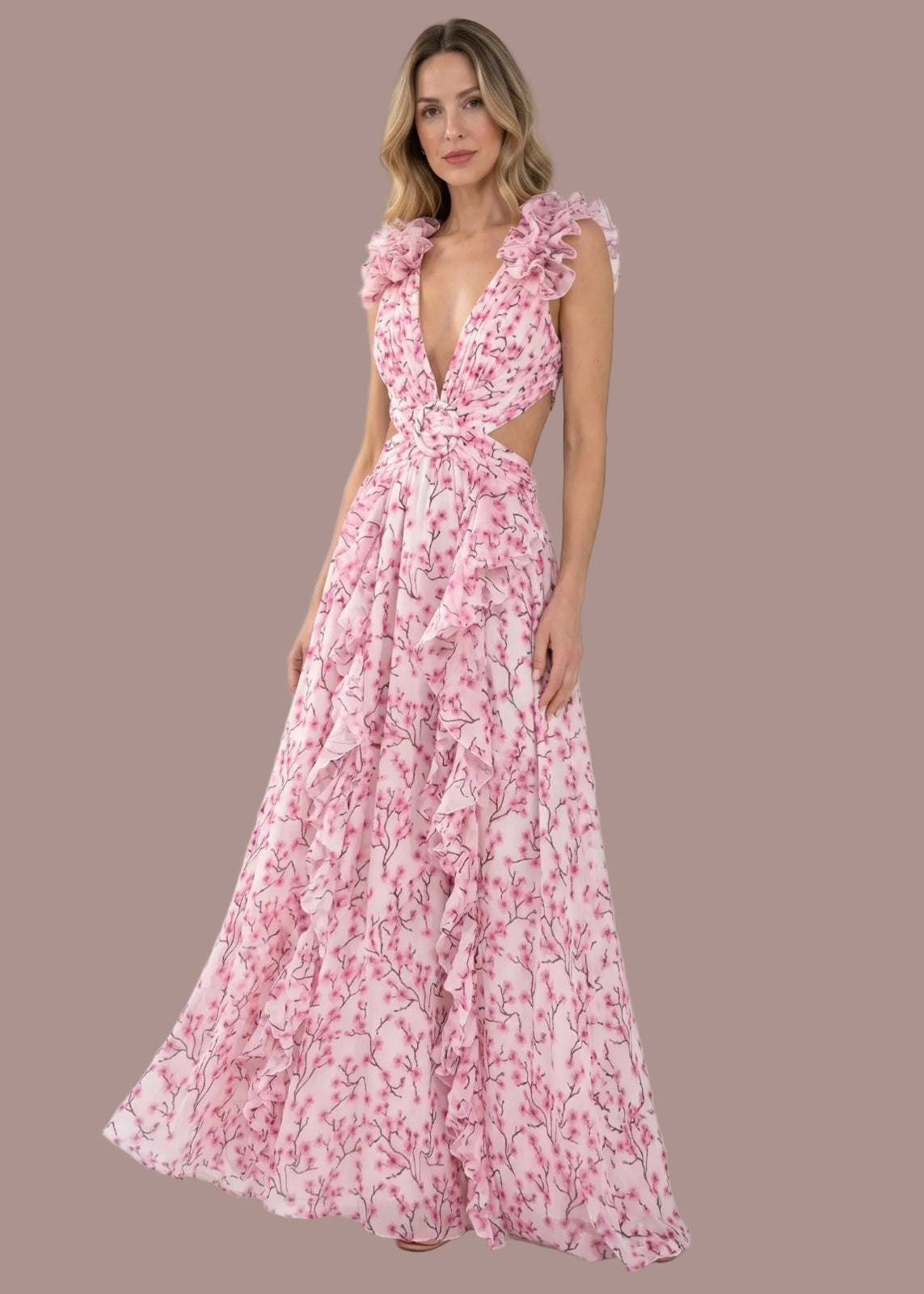 Abito lungo a fiori con scollo a V e rouches sulle spalline